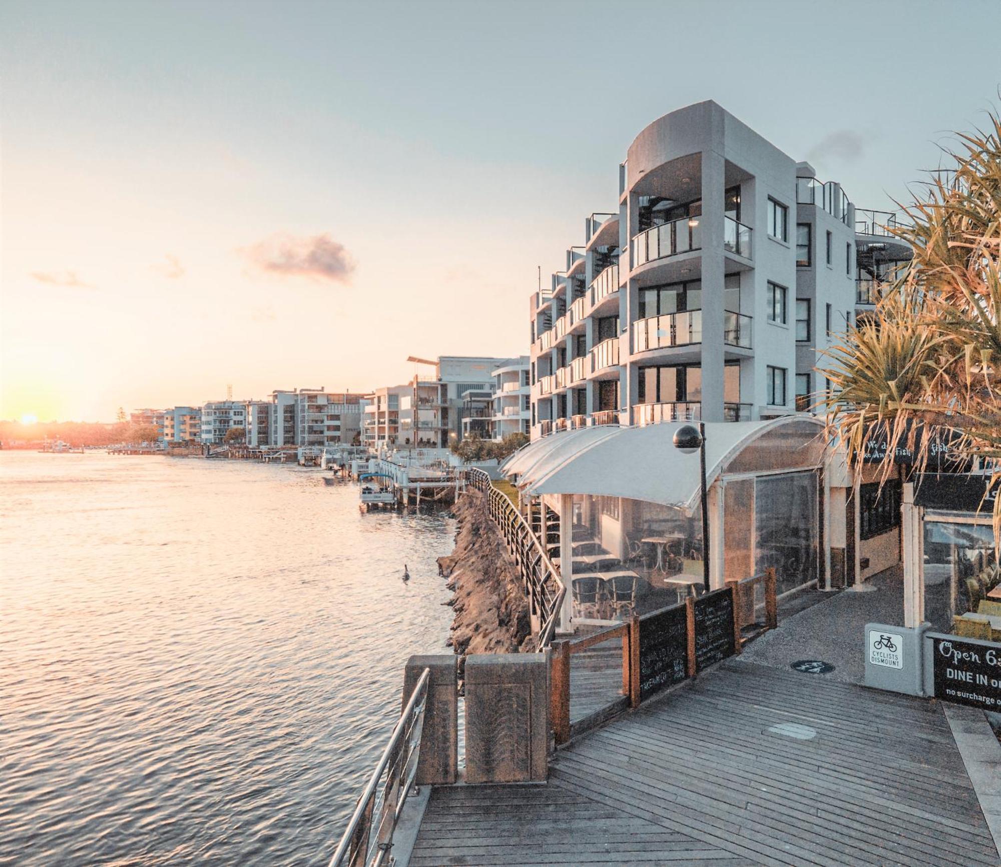 La Promenade Aparthotel Caloundra Exterior photo